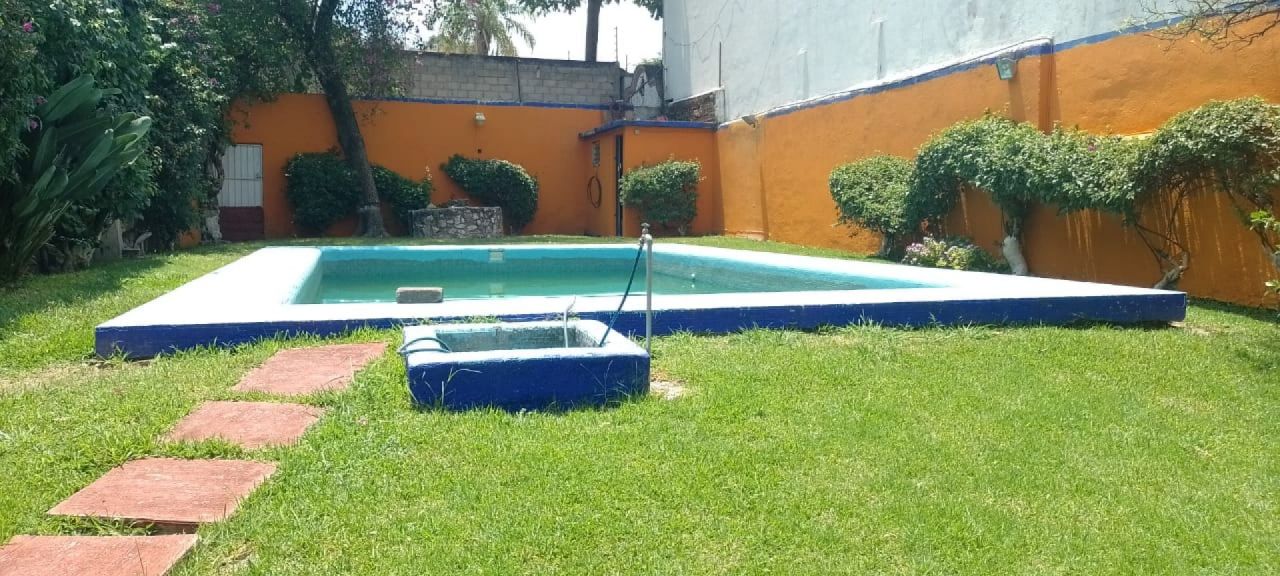 Casas en Col. Tres de Mayo