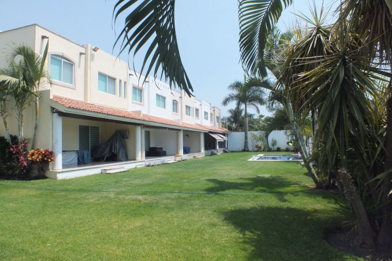 Casas en Xochitepec