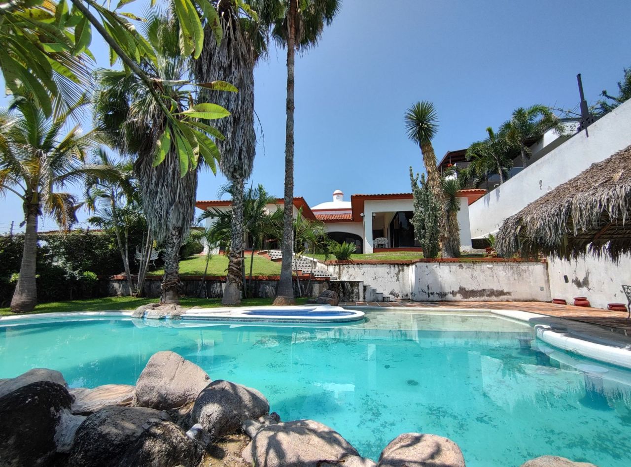 Casas en Fraccionamiento y Club de Golf Santa Fe