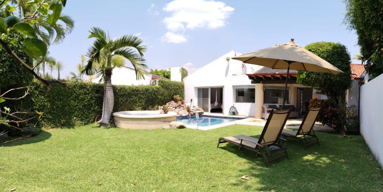 Casas en Fracc. Colinas de Santa Fe