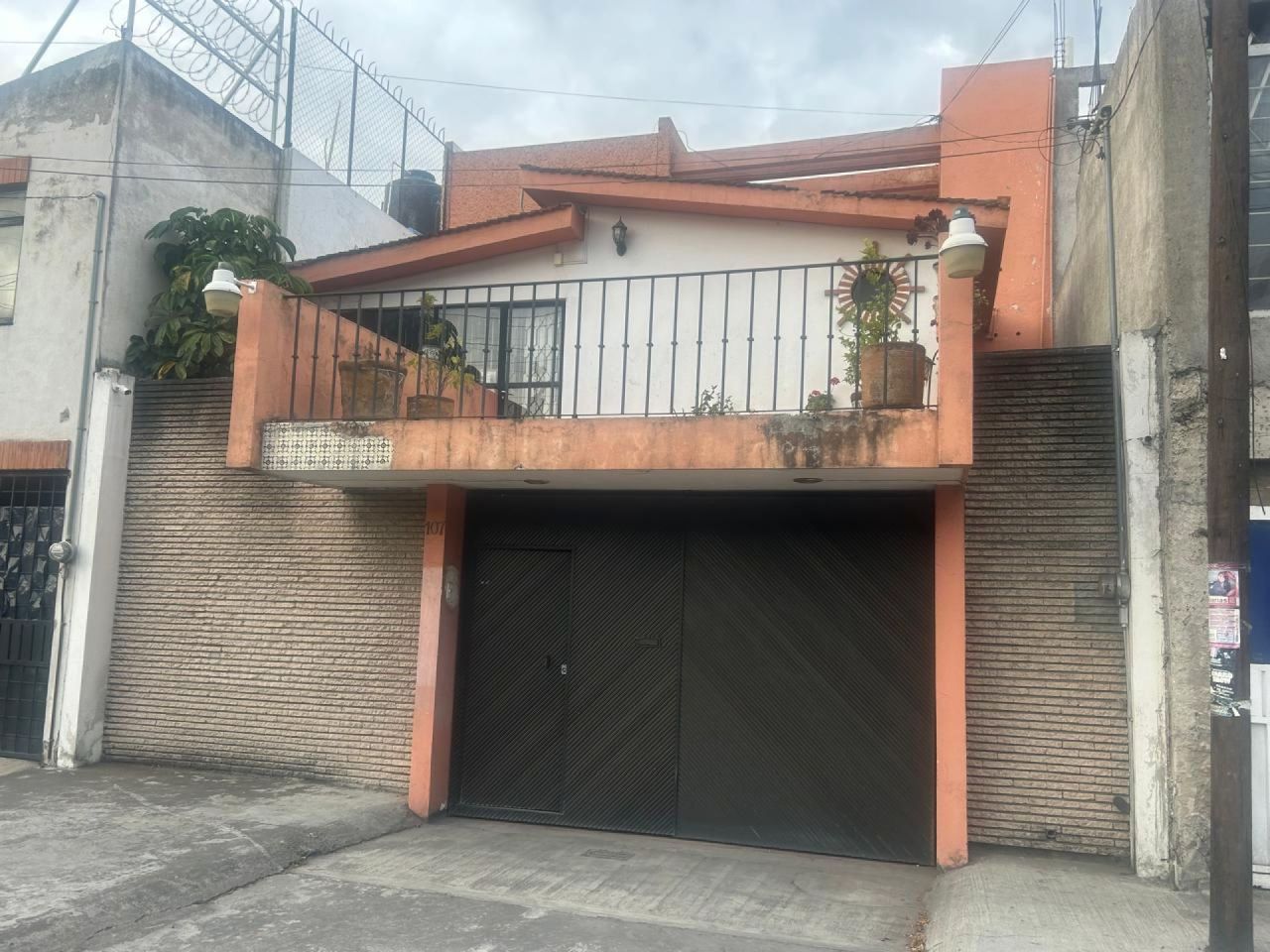 Casas en Gabriel Pastor 2a Secc.