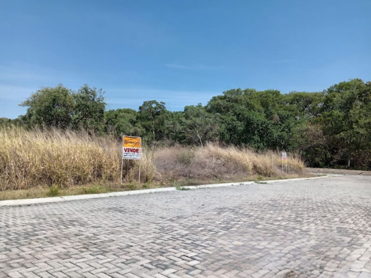 Terrenos en La Hondonada