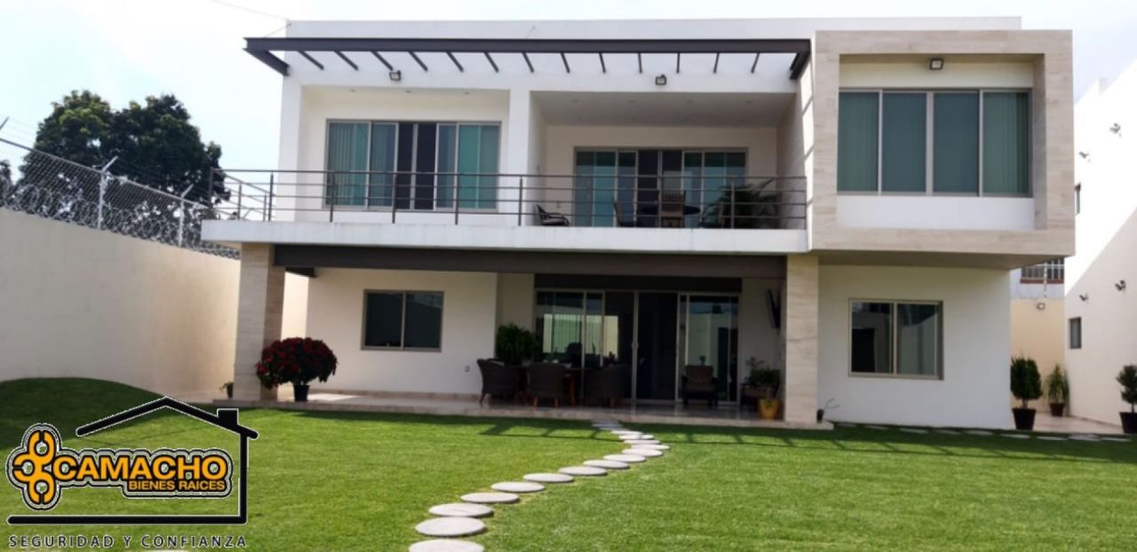 Casas en Fraccionamiento Viyautepec