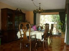 {"esp":"Comedor","ing":"Dinning room"}