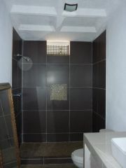 {"esp":"Ba\u00c3\u00b1o planta baja","ing":"Bathroom main floor"}