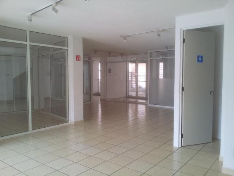 Locales comerciales en Jardines de Cuernavaca