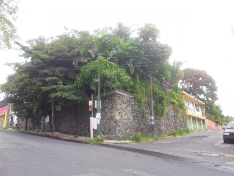 Locales comerciales en Pradera