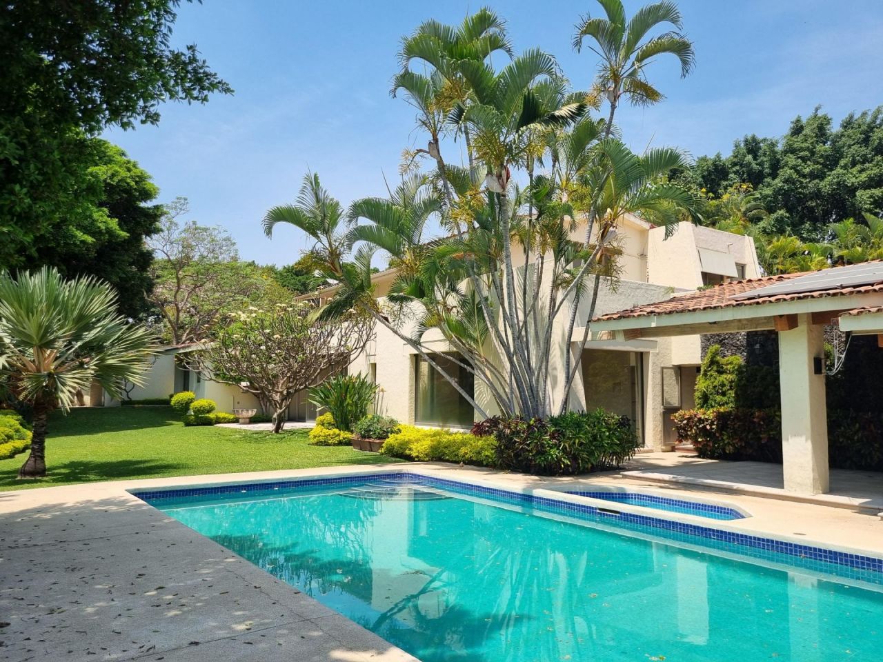 VENTA RESIDENCIA LOS TABACHINE