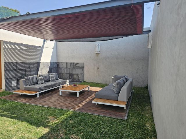 {"esp":"Terraza con toda la preparaci\u00f3n para asador","ing":""}