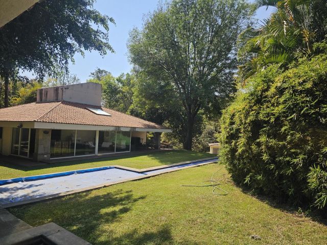{"esp":"Fachada Casa","ing":""}