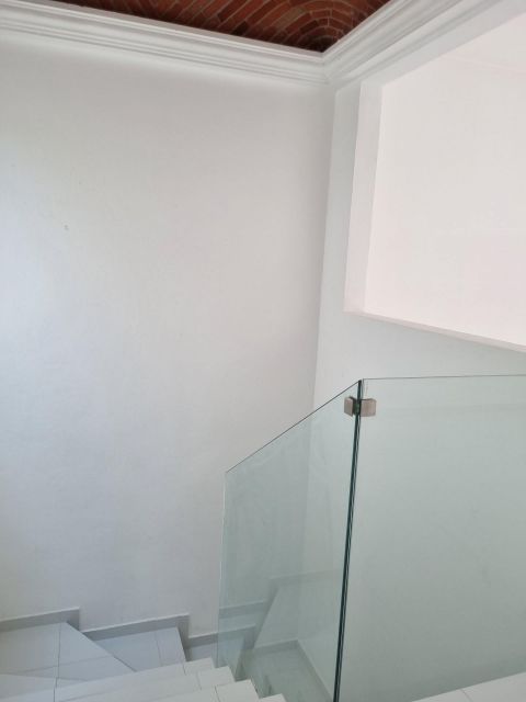 {"esp":"Escaleras","ing":""}