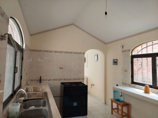 {"esp":"Cocina y acceso \u00e1rea de lavado","ing":""}