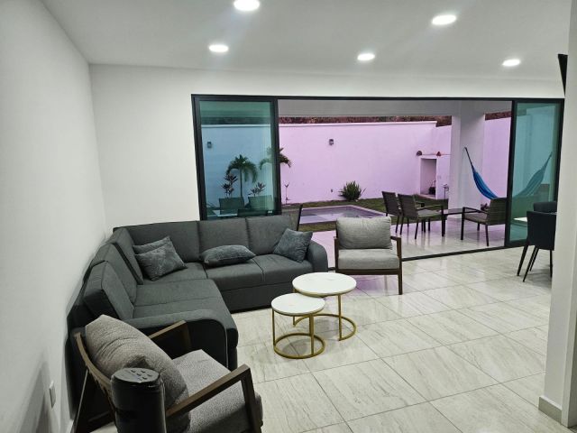 {"esp":"Sala integrada a la Terraza","ing":""}