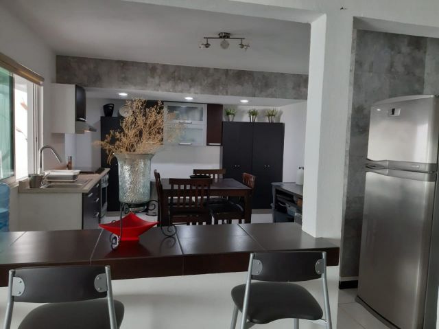 {"esp":"cocina equipada","ing":""}