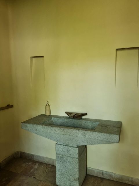 {"esp":"1\/2 Ba\u00f1o visitas","ing":""}