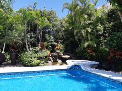 {"esp":"Cascada","ing":""}