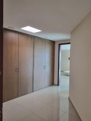 {"esp":"Recamara Principal","ing":""}