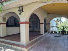 {"esp":"Acceso principal","ing":""}