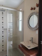 {"esp":"ba\u00f1o rec. principal","ing":""}