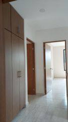 {"esp":"Acceso PA, y closet para blancos.","ing":""}