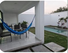 {"esp":"Terraza con Asador portatil para su comodidad","ing":""}