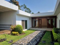 {"esp":"Acceso principal","ing":""}