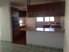 {"esp":"Cocina equipada","ing":""}