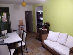 {"esp":"Sala Comedor","ing":""}