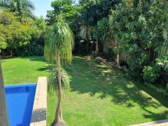 {"esp":"jard\u00edn, vista de recamaras","ing":""}