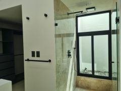 {"esp":"Ba\u00f1o","ing":""}