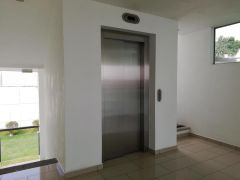 {"esp":"Elevador","ing":""}