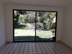 {"esp":"sala comedor","ing":""}