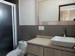 {"esp":"Ba\u00f1o Rec. Principal","ing":""}