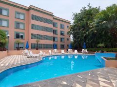 {"esp":"Fachada Posterior","ing":""}