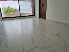 {"esp":"Recamara principal con ba\u00f1o-vestidor.","ing":""}