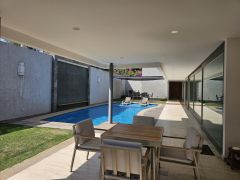 {"esp":"Terraza","ing":""}