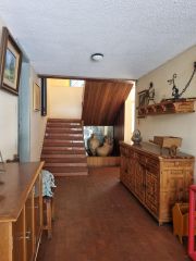 {"esp":"Acceso a planta alta","ing":""}