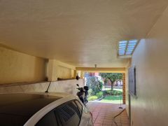 {"esp":"garaje","ing":""}