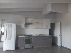 {"esp":"Cocina equipada","ing":""}