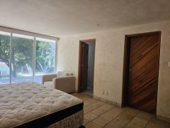 {"esp":"Recamara con ba\u00f1o  y vestidor","ing":""}