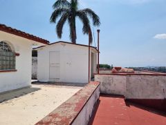 {"esp":"Azotea","ing":""}