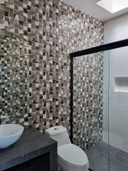 {"esp":"Ba\u00f1o y ducha","ing":""}