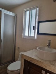 {"esp":"Ba\u00f1o compartido","ing":""}