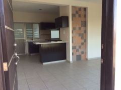 {"esp":"Cocina equipada","ing":""}