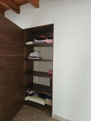 {"esp":"Closet para blancos","ing":""}