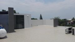 {"esp":"Roof garden","ing":""}