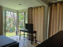 {"esp":"Recamara 7","ing":""}