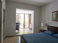 {"esp":"Trcamara en Planta baja","ing":""}