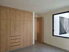 {"esp":"Recamra 2","ing":""}