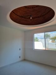 {"esp":"Recamara con ba\u00f1o","ing":""}